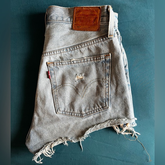 Levi’s 501 Distressed Short shorts W25” - Picture 4 of 5